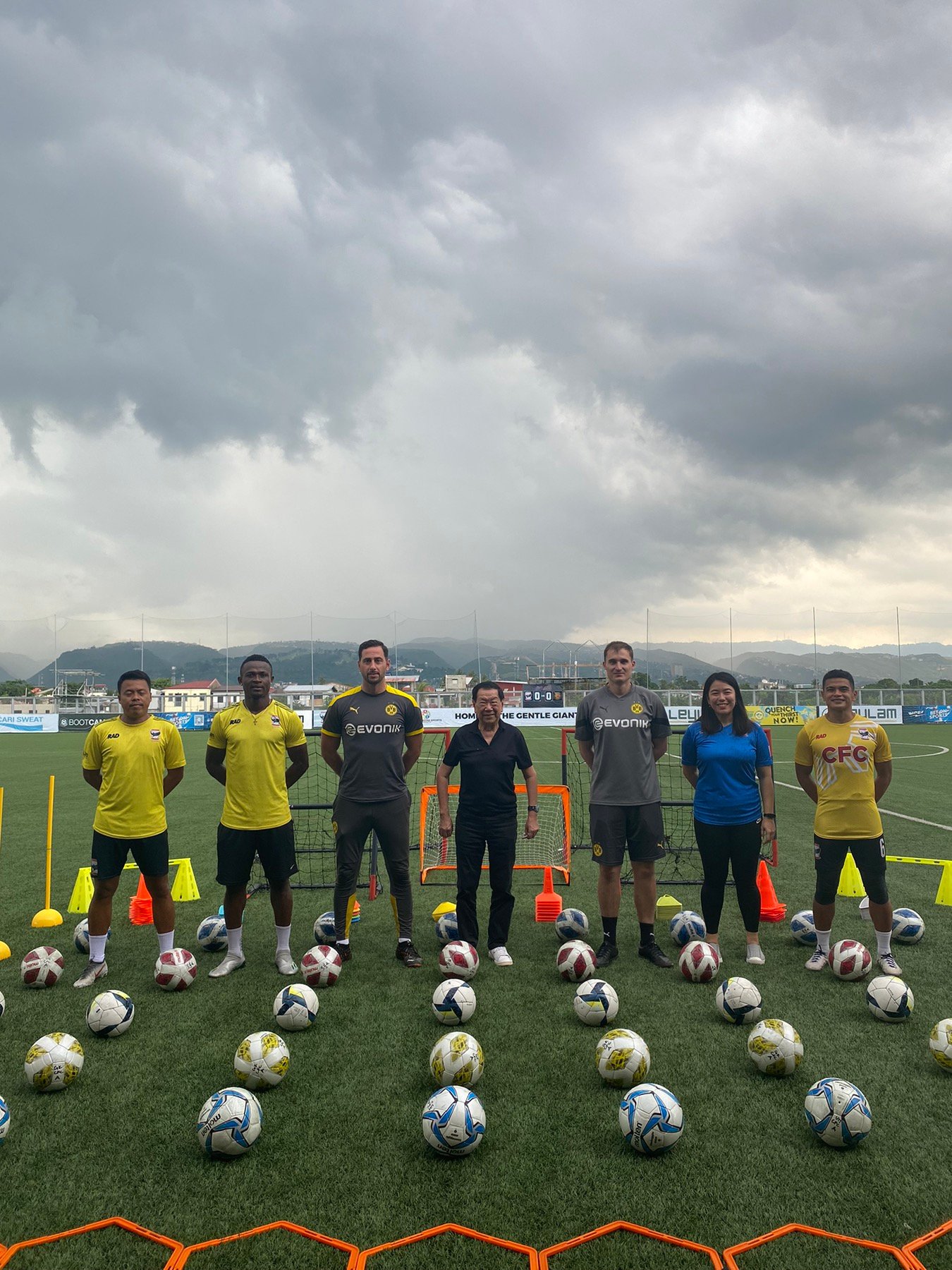 Borussia Dortmund Football Camp Wraps Up in Cebu with Great Success 